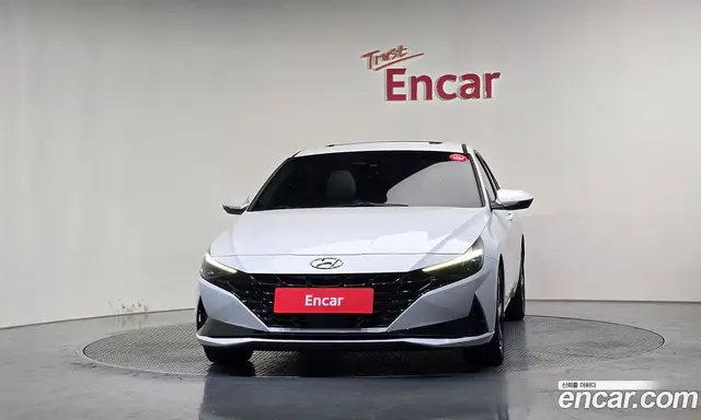 Hyundai Avante 2022 1.6 автомат (гидро), миниатюра 3