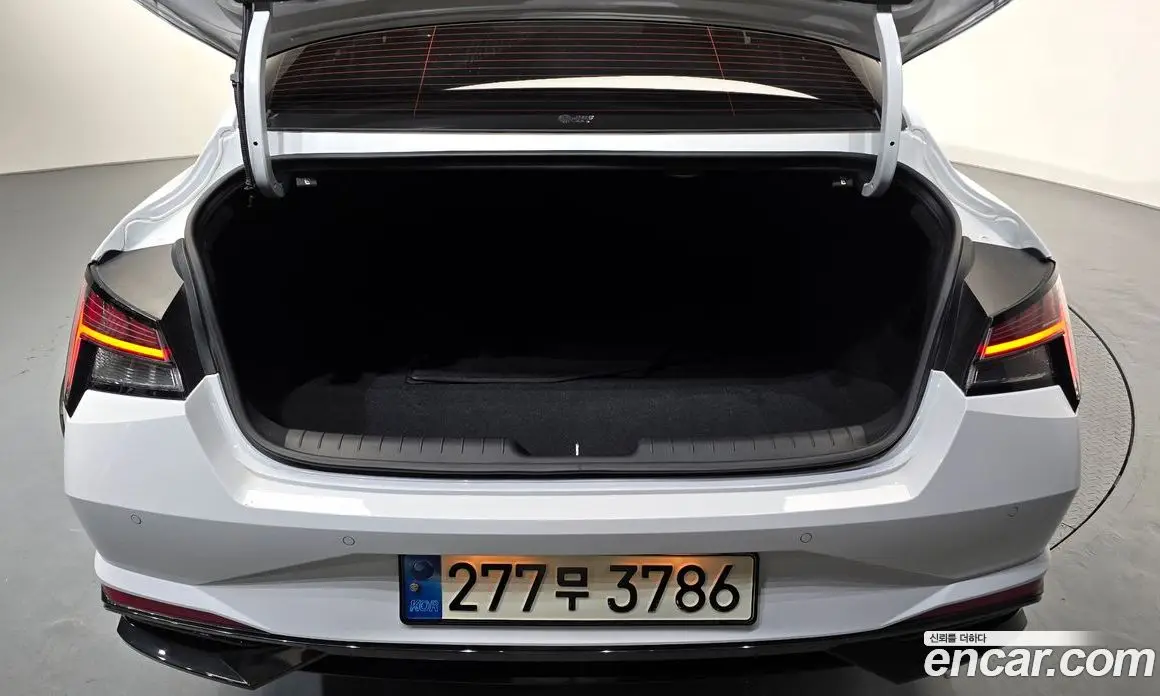 Hyundai Avante 2022 1.6 автомат (гидро), фото 24