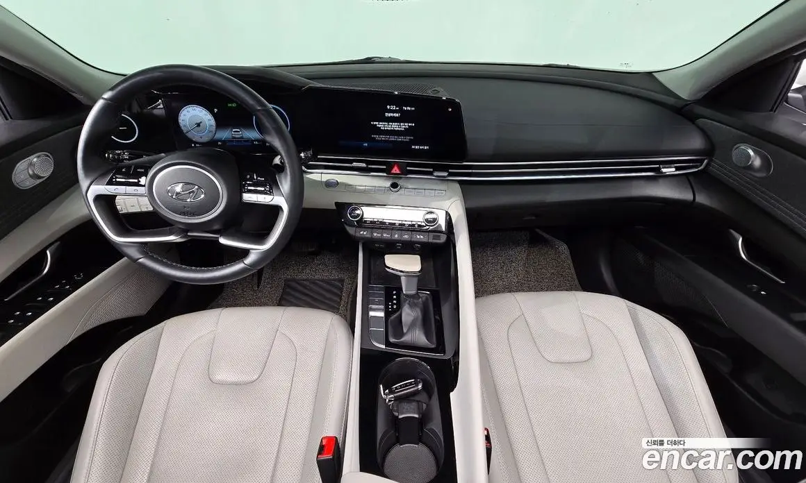 Hyundai Avante 2022 1.6 автомат (гидро), фото 10