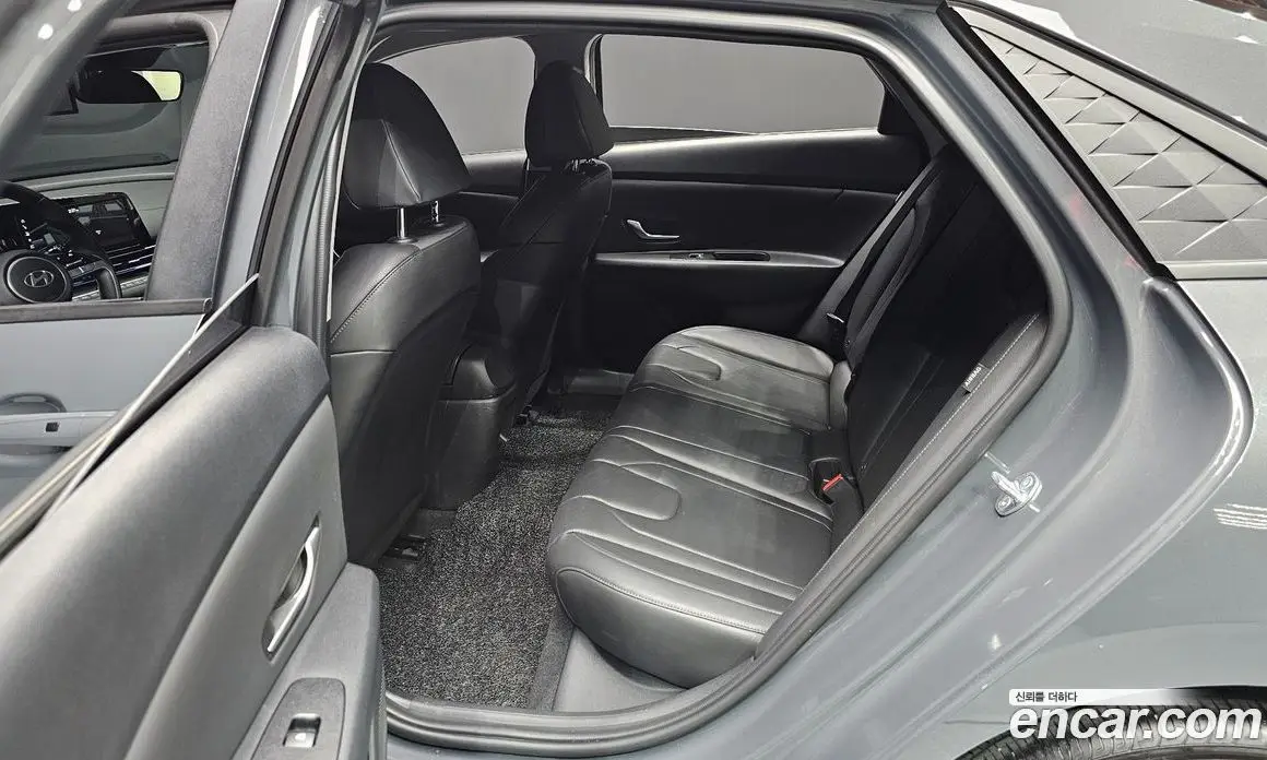 Hyundai Avante 2023 1.6 автомат (гидро), фото 12 Hyundai Avante 2023 1.6 автомат (гидро), фото 12