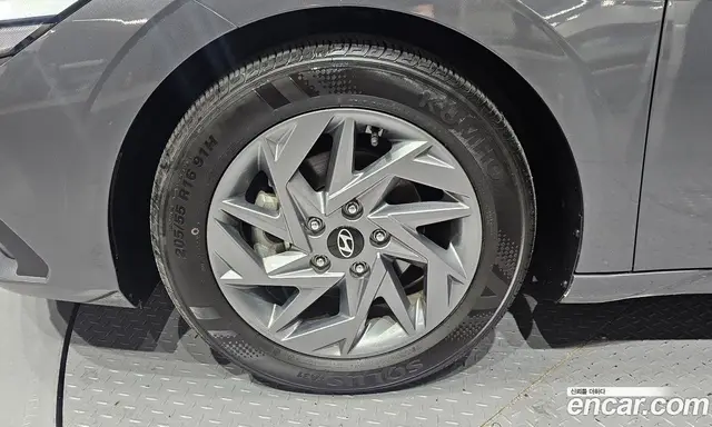 Hyundai Avante 2023 1.6 автомат (гидро), миниатюра 5 Hyundai Avante 2023 1.6 автомат (гидро), миниатюра 5