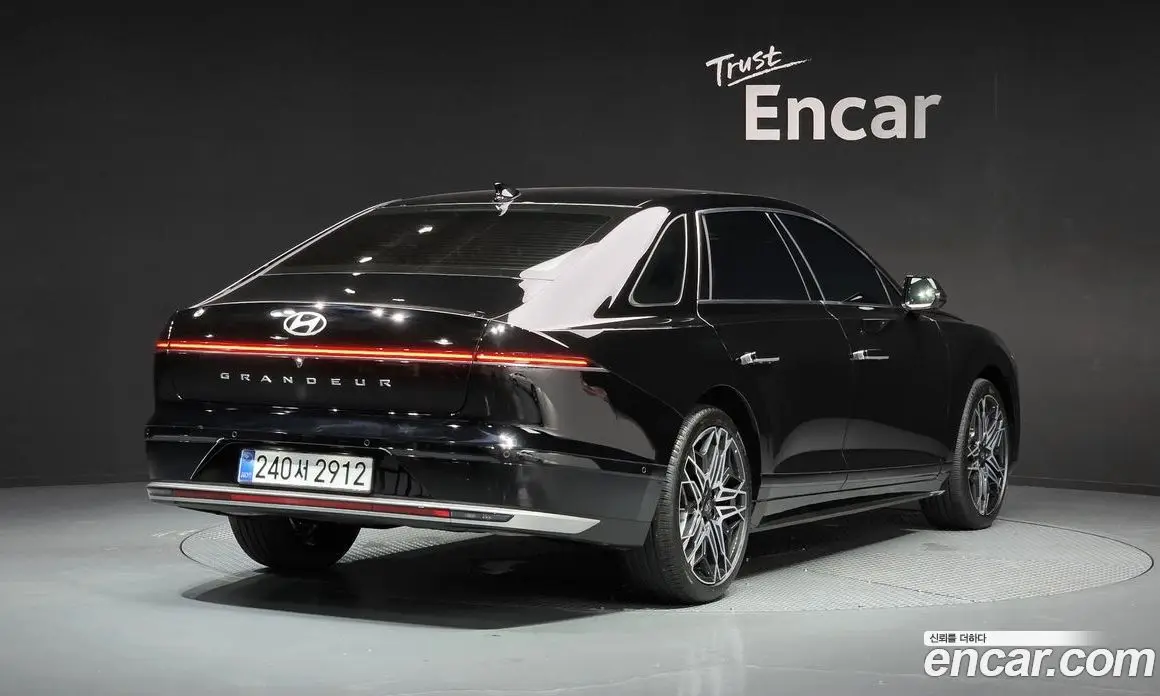 Hyundai Grandeur 2025 2.5 автомат (гидро), фото 2 Hyundai Grandeur 2025 2.5 автомат (гидро), фото 2