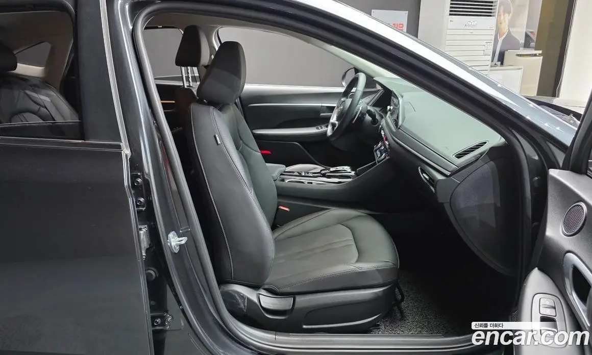 Hyundai Sonata 2020 2.0 автомат (гидро), фото 17 Hyundai Sonata 2020 2.0 автомат (гидро), фото 17