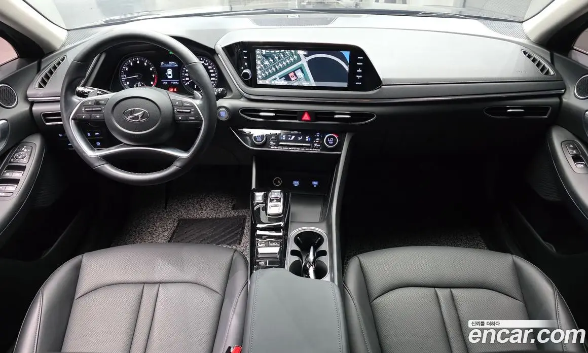 Hyundai Sonata 2020 2.0 автомат (гидро), фото 10 Hyundai Sonata 2020 2.0 автомат (гидро), фото 10
