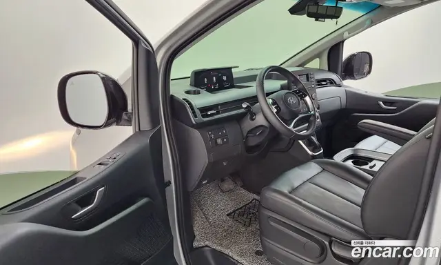 Hyundai Staria 2021 3.5 автомат (гидро), миниатюра 10 Hyundai Staria 2021 3.5 автомат (гидро), миниатюра 10