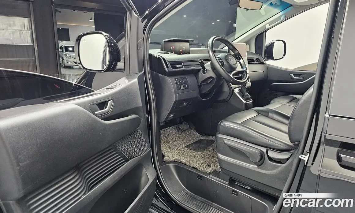 Hyundai Staria 2022 2.2 автомат (гидро), фото 10 Hyundai Staria 2022 2.2 автомат (гидро), фото 10