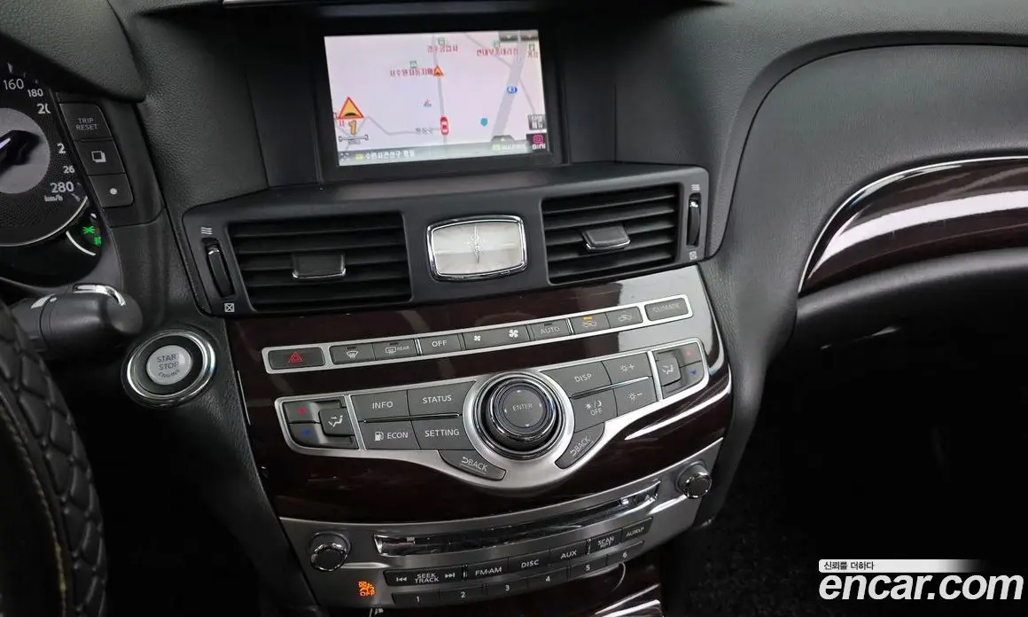 Infiniti M 2011 3.7 автомат (гидро), фото 13 Infiniti M 2011 3.7 автомат (гидро), фото 13