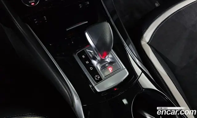 Infiniti Q30 2017 2.0 автомат (гидро), миниатюра 12