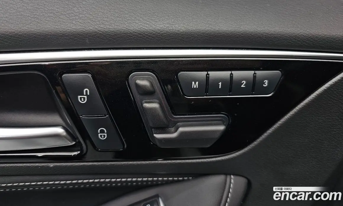 Infiniti Q30 2017 2.0 автомат (гидро), фото 22 Infiniti Q30 2017 2.0 автомат (гидро), фото 22