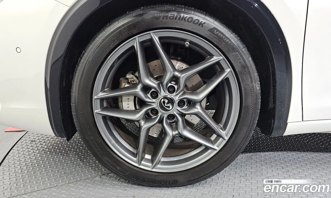 Infiniti Q30 2017 2.0 автомат (гидро), фото 5 Infiniti Q30 2017 2.0 автомат (гидро), фото 5