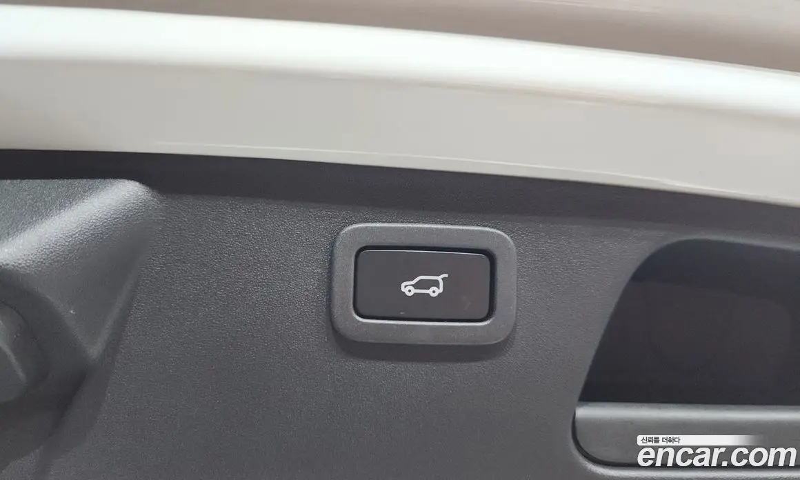 Jaguar E-Pace 2019 2.0 автомат (гидро), фото 24