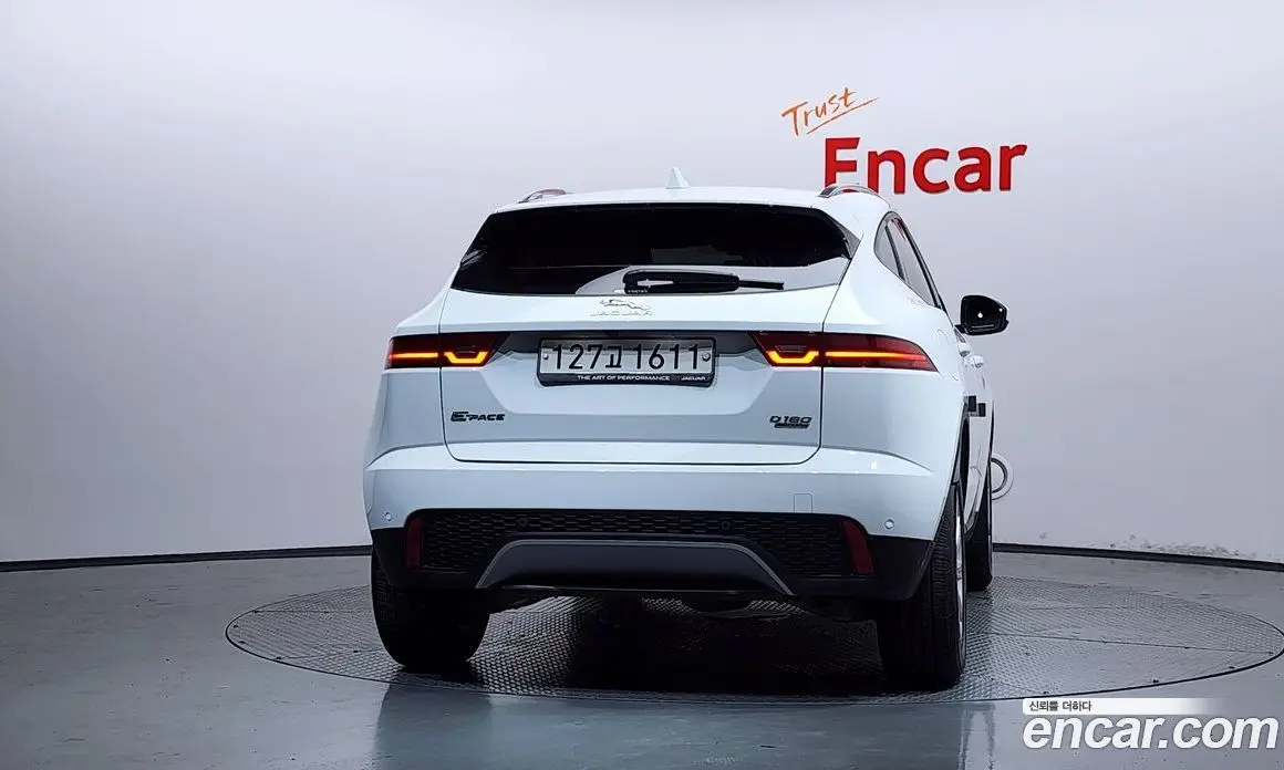 Jaguar E-Pace 2019 2.0 автомат (гидро), фото 4