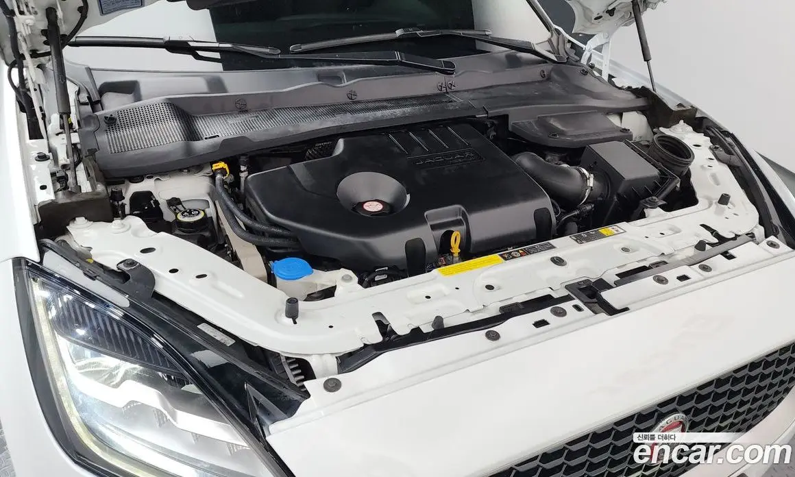 Jaguar E-Pace 2019 2.0 автомат (гидро), фото 6