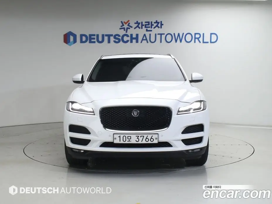 Jaguar F-Pace 2019 2.0 автомат (гидро), фото 3 Jaguar F-Pace 2019 2.0 автомат (гидро), фото 3
