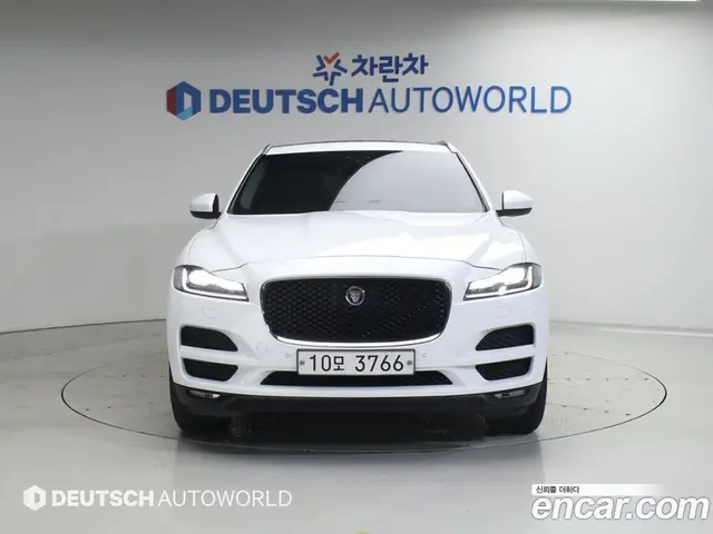 Jaguar F-Pace 2019 2.0 автомат (гидро), миниатюра 3 Jaguar F-Pace 2019 2.0 автомат (гидро), миниатюра 3