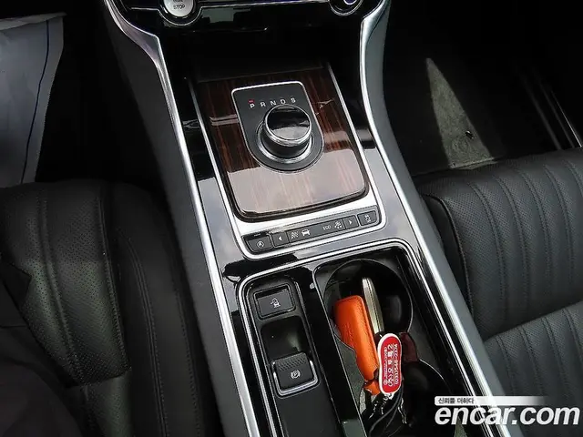Jaguar XF 2017 2.0 автомат (гидро), миниатюра 12