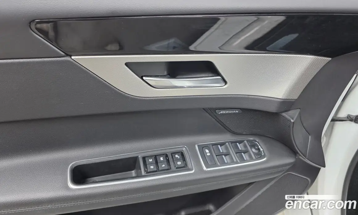 Jaguar XF 2018 2.0 автомат (гидро), фото 28 Jaguar XF 2018 2.0 автомат (гидро), фото 28