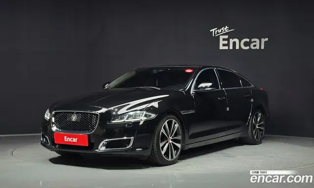 Jaguar XJ 2019 3.0 автомат (гидро), миниатюра 1 Jaguar XJ 2019 3.0 автомат (гидро), миниатюра 1