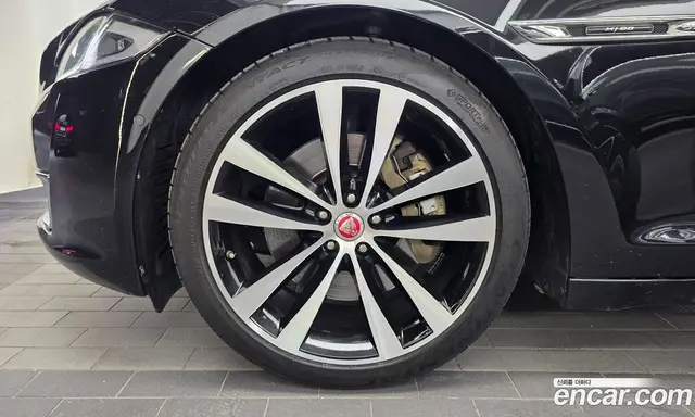 Jaguar XJ 2019 3.0 автомат (гидро), миниатюра 5 Jaguar XJ 2019 3.0 автомат (гидро), миниатюра 5