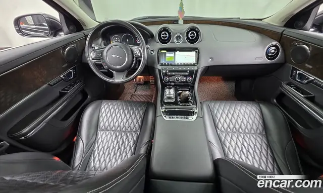 Jaguar XJ 2019 3.0 автомат (гидро), миниатюра 10 Jaguar XJ 2019 3.0 автомат (гидро), миниатюра 10
