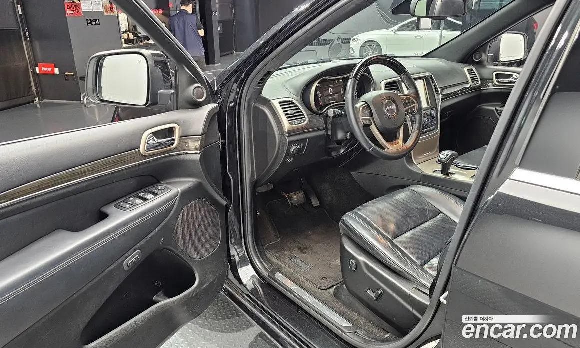 Jeep Cherokee 2015 3.0 автомат (гидро), фото 10 Jeep Cherokee 2015 3.0 автомат (гидро), фото 10
