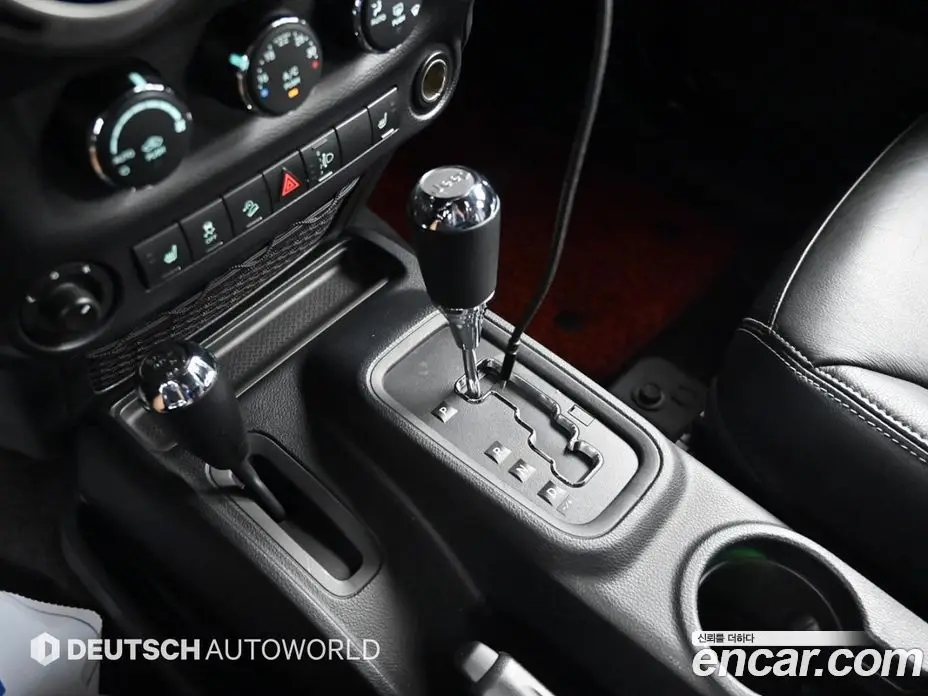 Jeep Wrangler 2016 3.6 автомат (гидро), фото 9 Jeep Wrangler 2016 3.6 автомат (гидро), фото 9