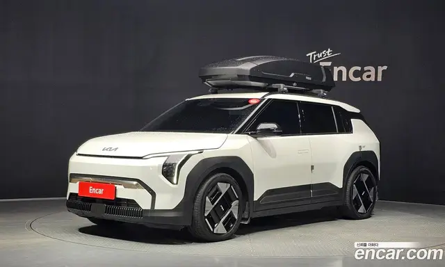 Kia EV3 2024 0.2 автомат (гидро), миниатюра 1 Kia EV3 2024 0.2 автомат (гидро), миниатюра 1