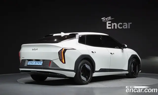 Kia EV4 2025 0.2 автомат (гидро), миниатюра 2 Kia EV4 2025 0.2 автомат (гидро), миниатюра 2