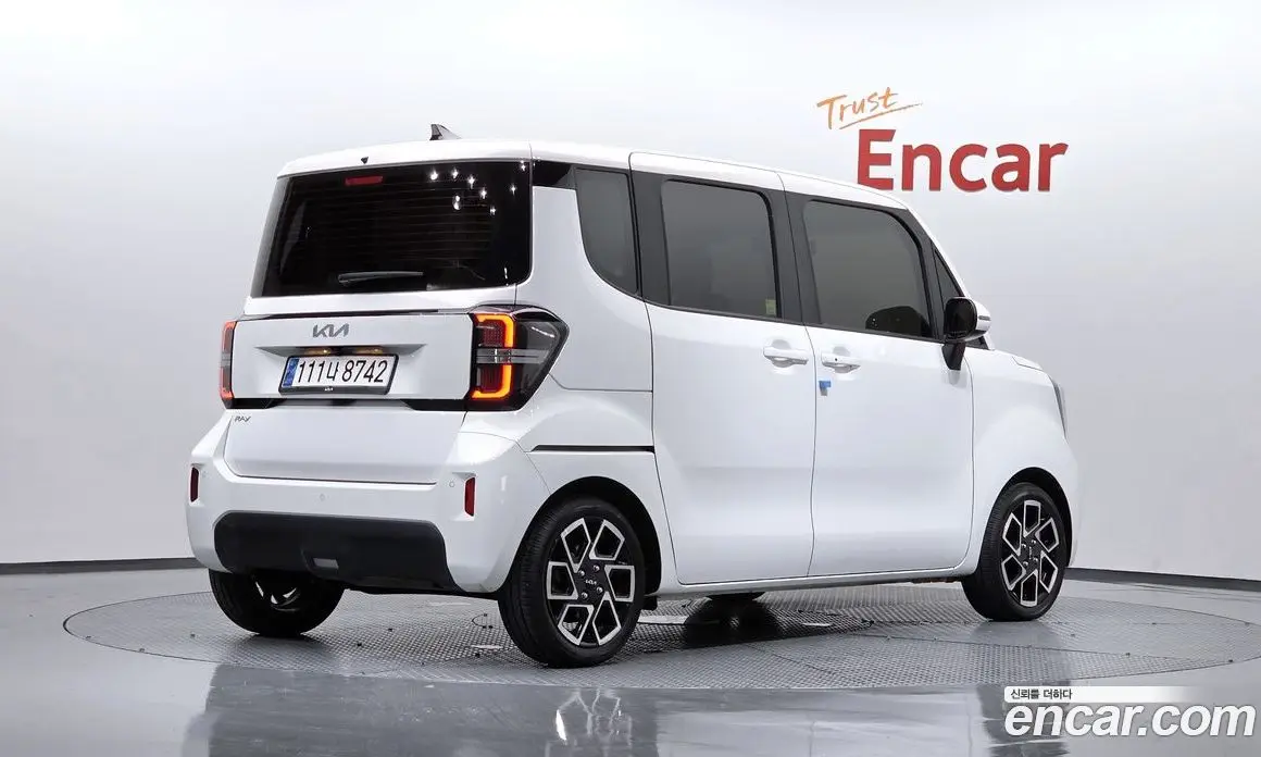 Kia Ray 2023 1.0 автомат (гидро), фото 1 Kia Ray 2023 1.0 автомат (гидро), фото 1