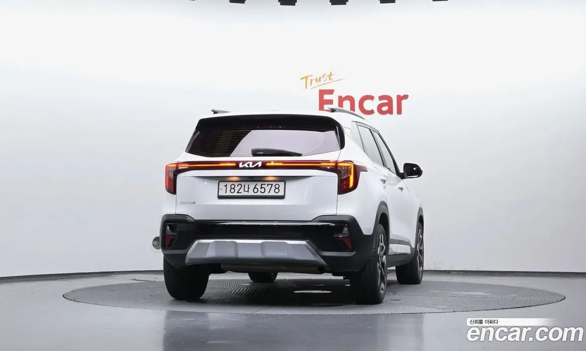 Kia Seltos 2022 1.6 автомат (гидро), фото 4 Kia Seltos 2022 1.6 автомат (гидро), фото 4
