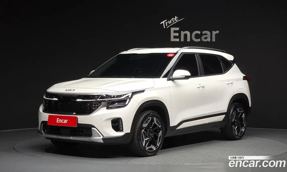 Kia Seltos 2025 2.0 автомат (гидро), фото 1 Kia Seltos 2025 2.0 автомат (гидро), фото 1