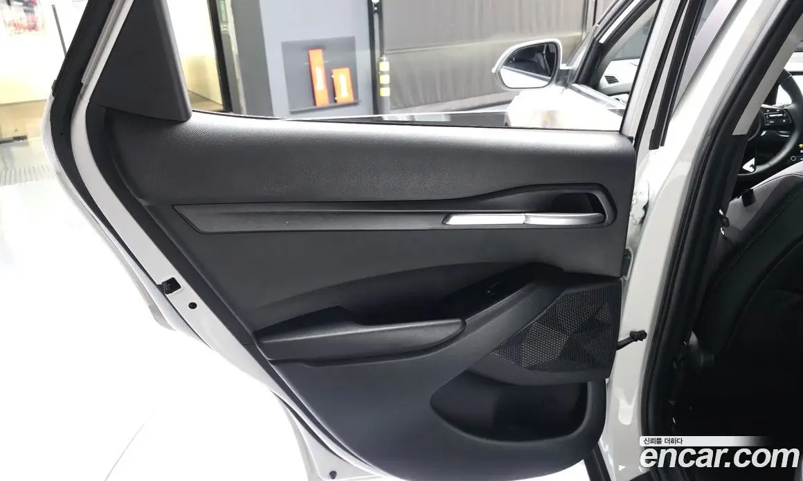 Kia Seltos 2025 2.0 автомат (гидро), фото 15 Kia Seltos 2025 2.0 автомат (гидро), фото 15