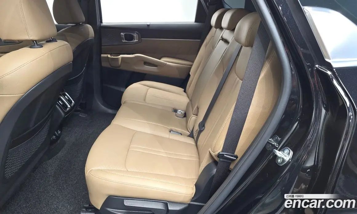 Kia Sorento 2024 1.6 автомат (гидро), фото 17 Kia Sorento 2024 1.6 автомат (гидро), фото 17