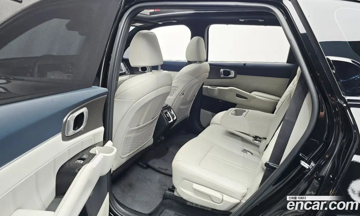 Kia Sorento 2024 1.6 автомат (гидро), фото 17 Kia Sorento 2024 1.6 автомат (гидро), фото 17
