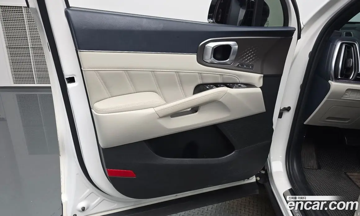 Kia Sorento 2024 1.6 автомат (гидро), фото 13 Kia Sorento 2024 1.6 автомат (гидро), фото 13