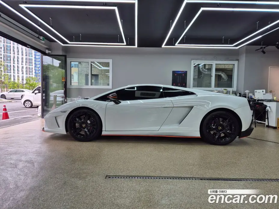 Lamborghini Gallardo 2012 5.2 автомат (гидро), фото 3 Lamborghini Gallardo 2012 5.2 автомат (гидро), фото 3