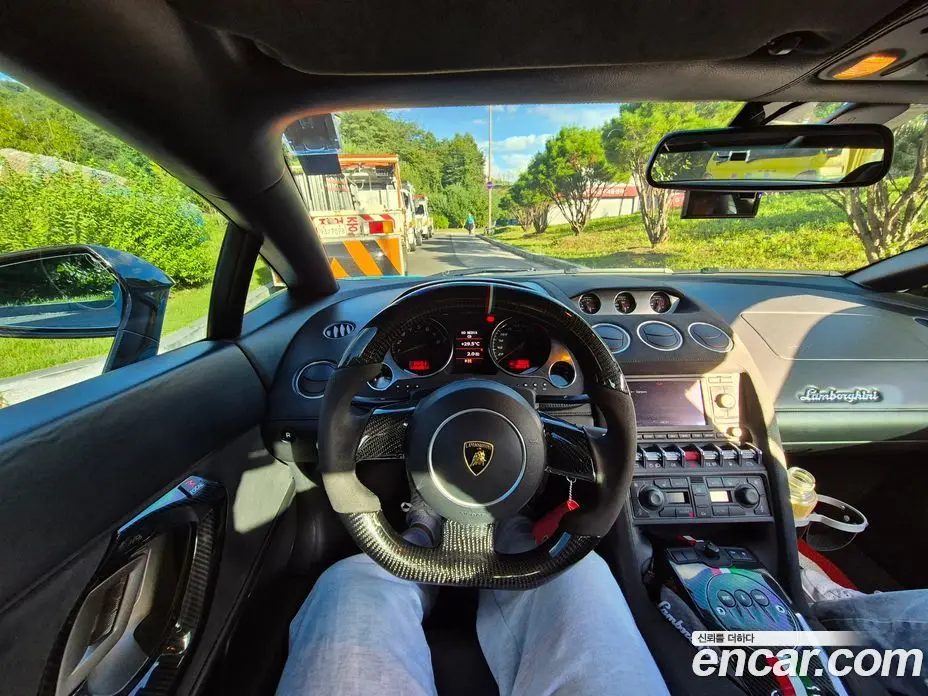 Lamborghini Gallardo 2012 5.2 автомат (гидро), фото 5 Lamborghini Gallardo 2012 5.2 автомат (гидро), фото 5