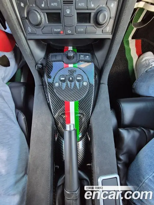 Lamborghini Gallardo 2012 5.2 автомат (гидро), фото 6 Lamborghini Gallardo 2012 5.2 автомат (гидро), фото 6