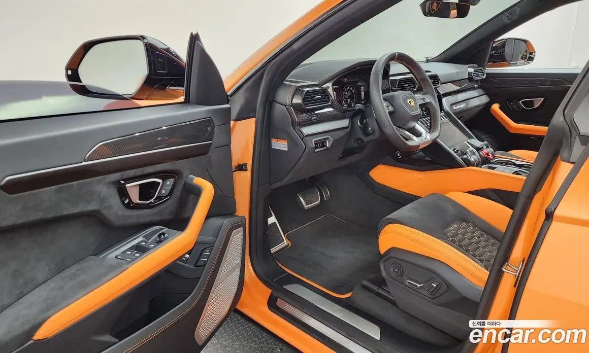 Lamborghini Urus 2022 4.0 автомат (гидро), фото 13 Lamborghini Urus 2022 4.0 автомат (гидро), фото 13