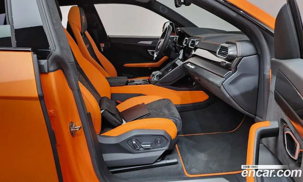 Lamborghini Urus 2022 4.0 автомат (гидро), фото 16 Lamborghini Urus 2022 4.0 автомат (гидро), фото 16