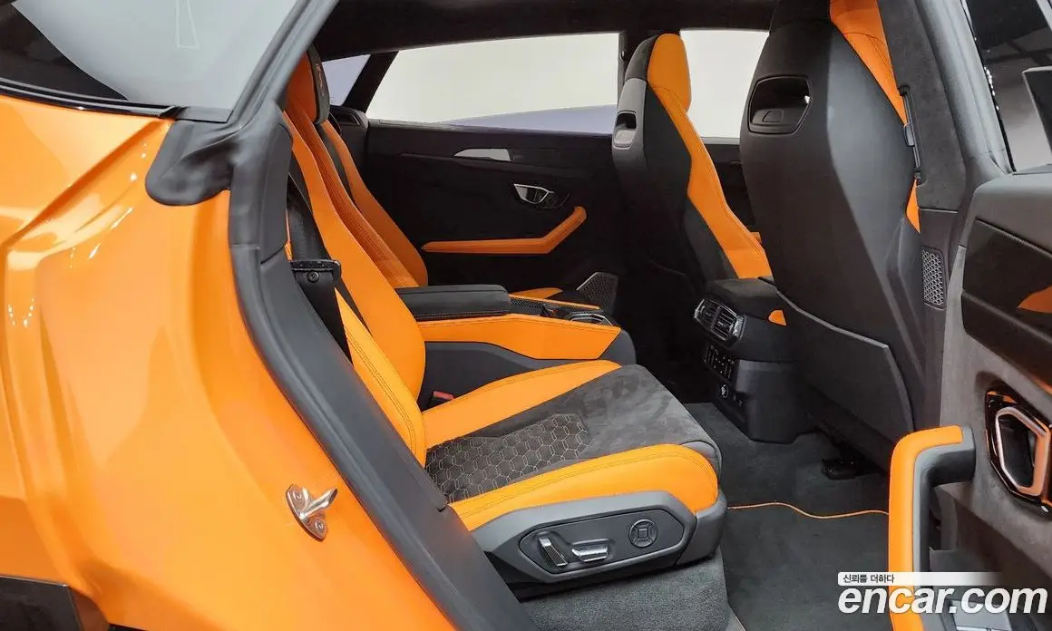 Lamborghini Urus 2022 4.0 автомат (гидро), фото 17 Lamborghini Urus 2022 4.0 автомат (гидро), фото 17
