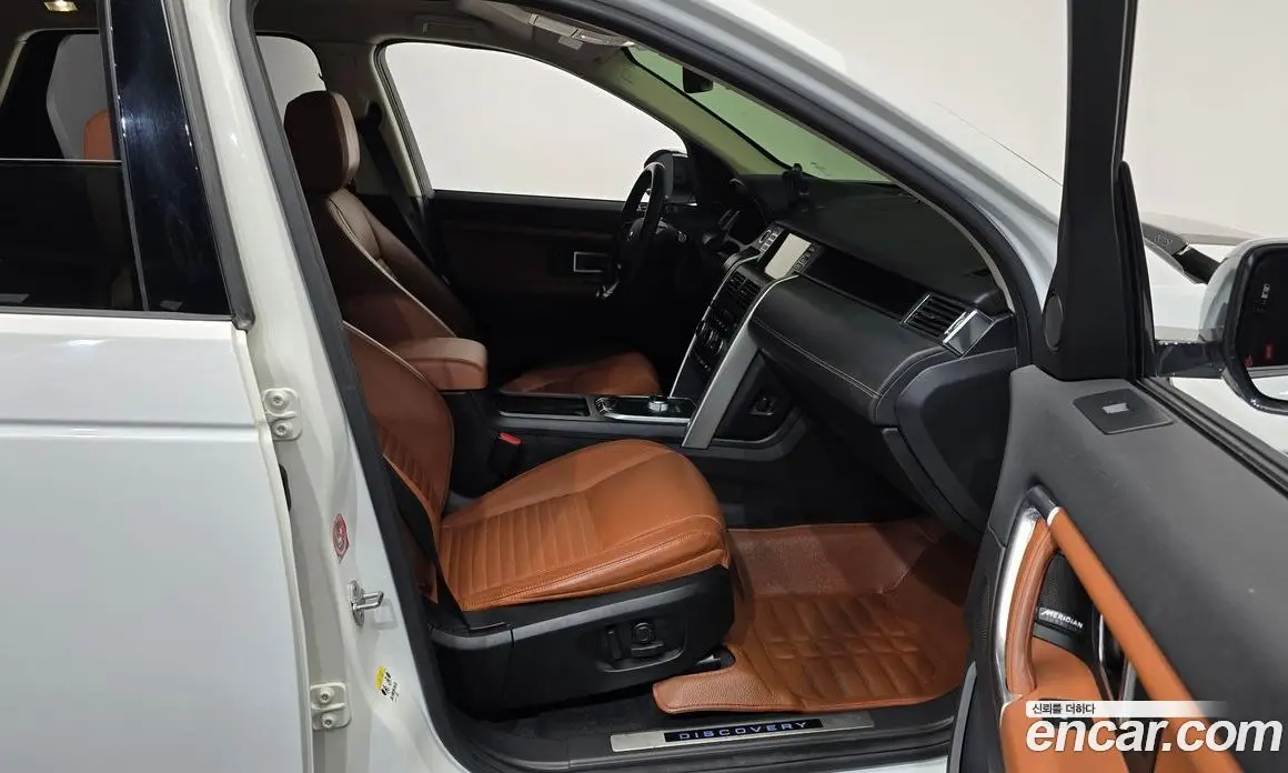 Land Rover Discovery Sport 2016 2.0 автомат (гидро), фото 11