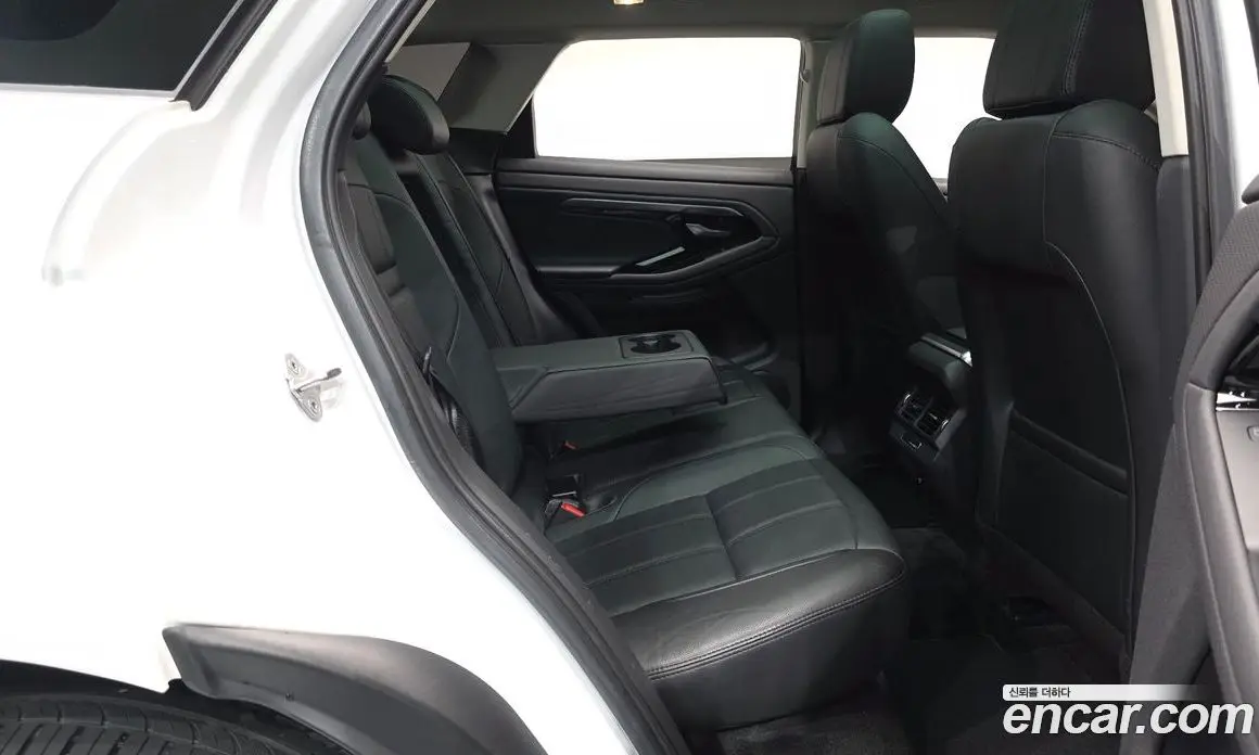 Land Rover Range Rover Evoque 2019 2.0 автомат (гидро), фото 16 Land Rover Range Rover Evoque 2019 2.0 автомат (гидро), фото 16