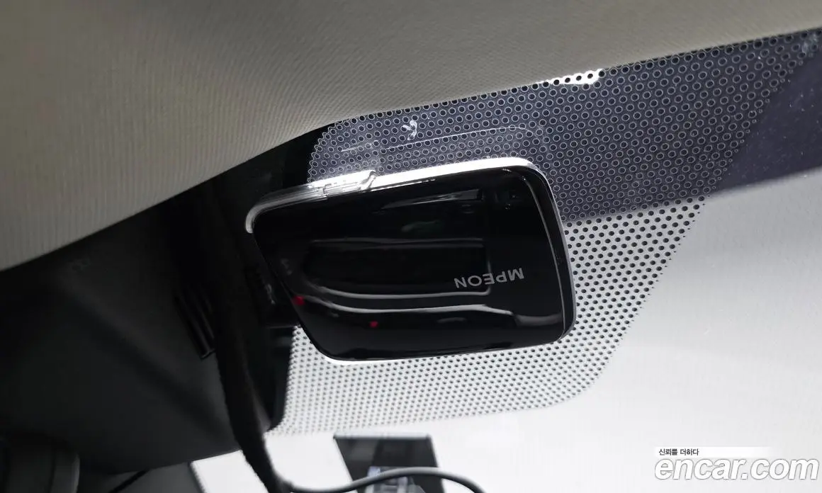 Land Rover Range Rover Evoque 2019 2.0 автомат (гидро), фото 29 Land Rover Range Rover Evoque 2019 2.0 автомат (гидро), фото 29