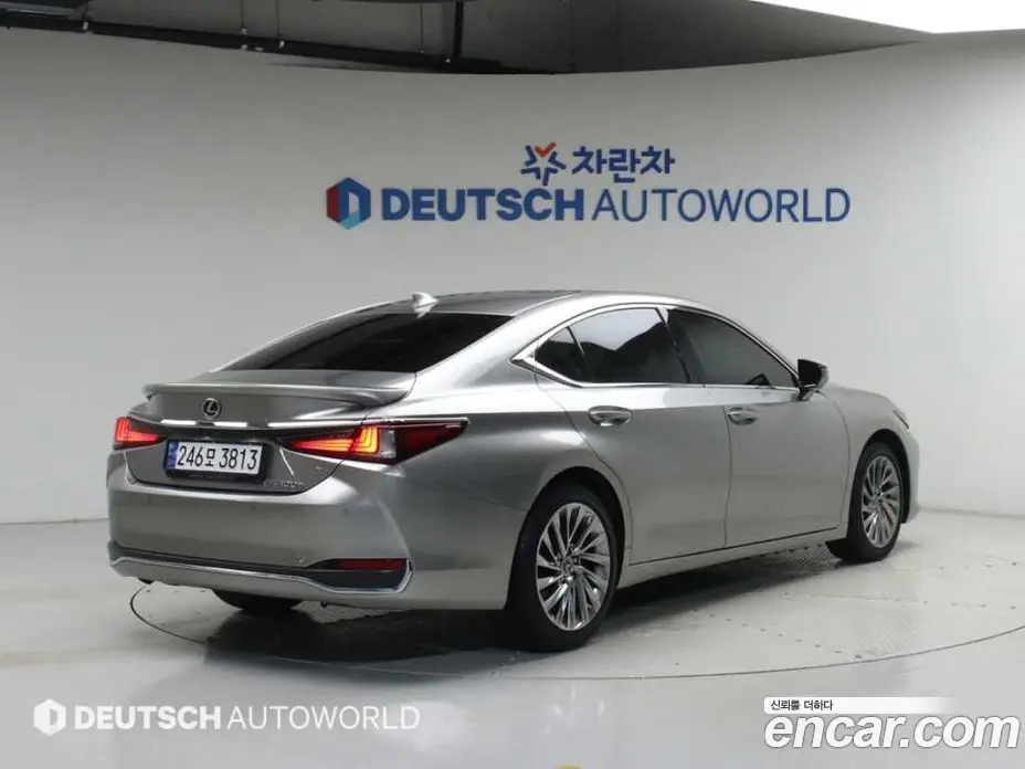 Lexus ES 2024 2.5 автомат (гидро), фото 2 Lexus ES 2024 2.5 автомат (гидро), фото 2