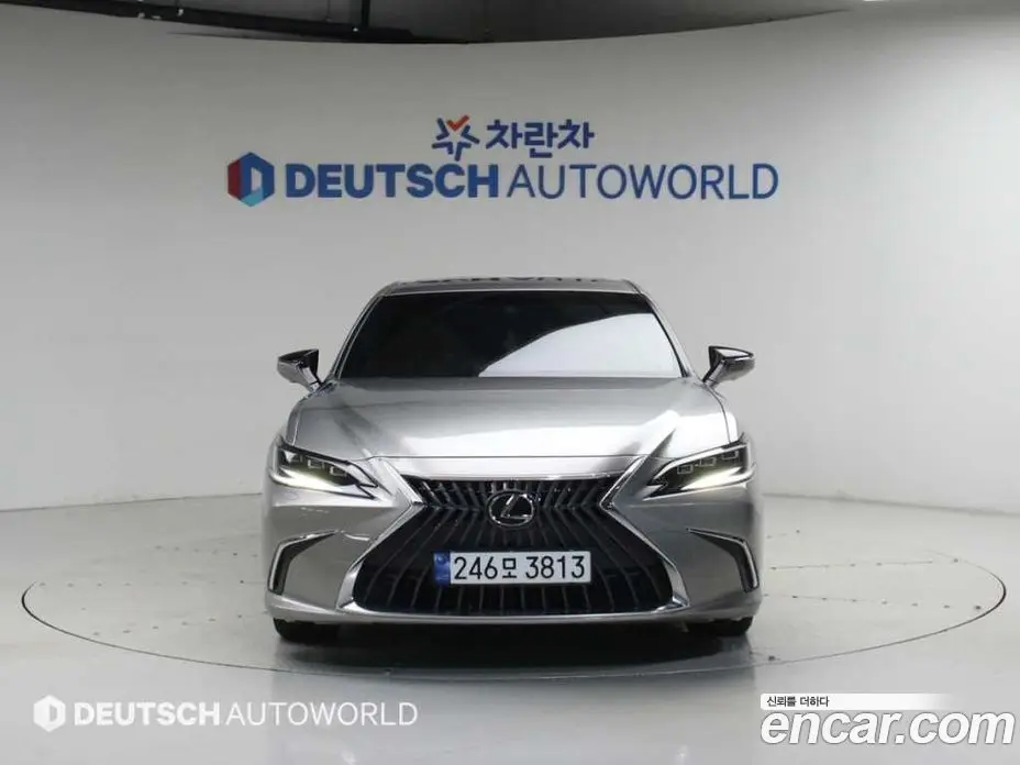 Lexus ES 2024 2.5 автомат (гидро), фото 3 Lexus ES 2024 2.5 автомат (гидро), фото 3