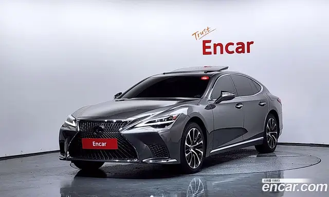 Lexus LS 2023 3.5 автомат (гидро), миниатюра 1