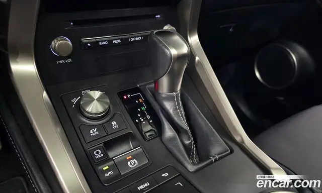 Lexus NX 2018 2.5 автомат (гидро), миниатюра 11 Lexus NX 2018 2.5 автомат (гидро), миниатюра 11