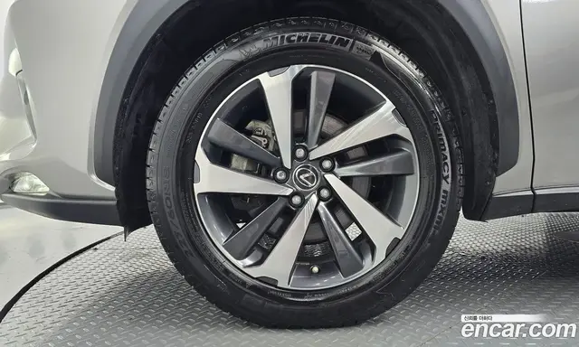 Lexus NX 2018 2.5 автомат (гидро), миниатюра 4 Lexus NX 2018 2.5 автомат (гидро), миниатюра 4