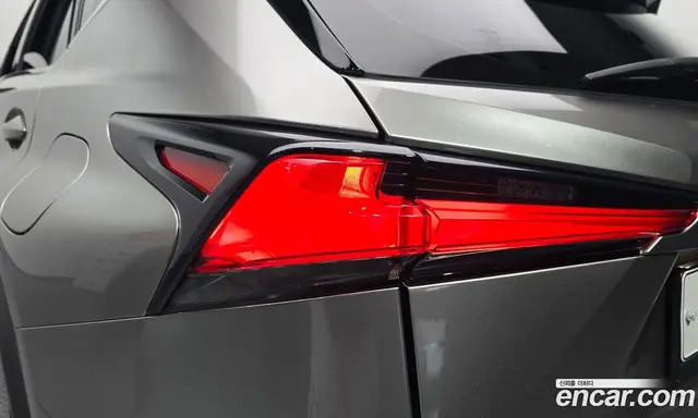 Lexus NX 2018 2.5 автомат (гидро), миниатюра 8 Lexus NX 2018 2.5 автомат (гидро), миниатюра 8